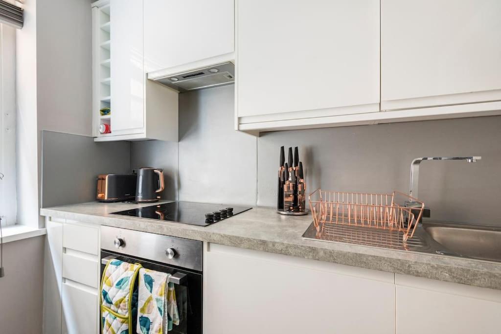 Beautiful Apartment, 5min Walk To * Hove